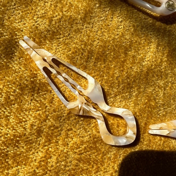 Lialys Prestige Hairpin Set of 3 - Gold - Picture 3 of 5